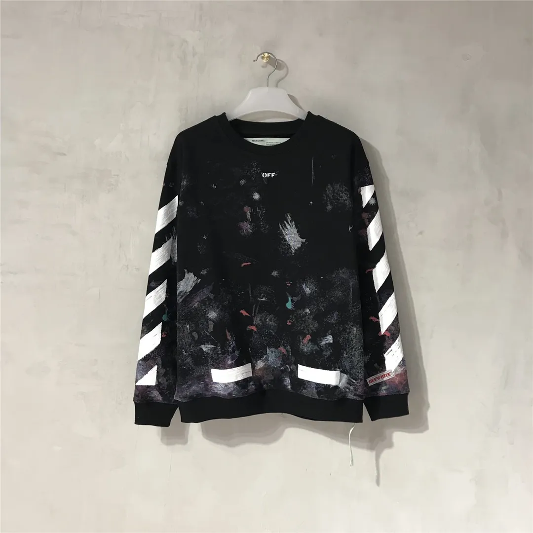 The top tested version OFFWHITE Starry Sky Fireworks, the strongest fireworks on earth, round neck pullover sweatshirt, 18-layer film heavy industry three-dimensional printing.  The fireworks color system is obtained through contrasting printing. There are eight panels in the whole body. Seven color sets and eight panels are printed in eight times. The first layer is gray, the second layer is white, the third layer is yellow, the fourth layer is green, the fifth layer is blue, the sixth layer is purple, the seventh layer is orange. The last layer is arrow paint printing. The seven colors are layered on each other, which will also create new colors. The arrows on the back and the front squares are first glued and then hung in four layers. The paint has an obvious concave and convex feeling. Quality speaks for itself in the details. The blue letters are electrostatic three-dimensional flocking. They are made separately and then printed through high-temperature thermal transfer. The difficulty is unprecedentedly high. I have made more than 80,000 pieces of fireworks series in total. More than half of the ones you see on the market are made by me!  Size chart